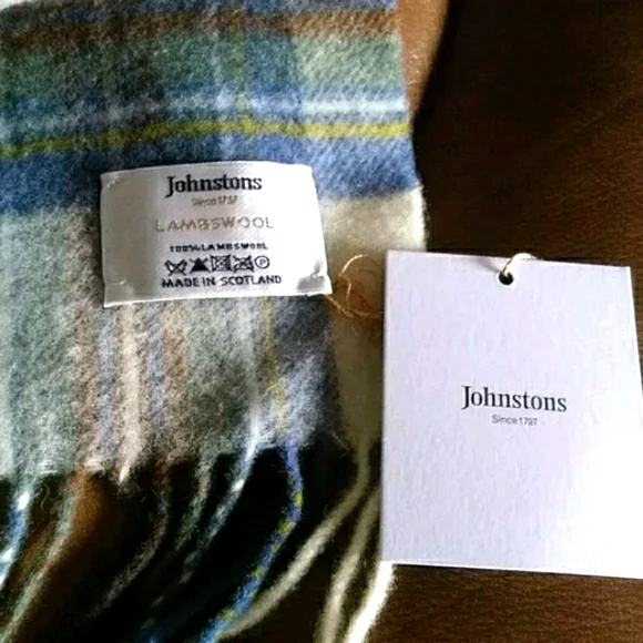 NWT Johnston's lambswool blue plaid scarf - Picture 4 of 9